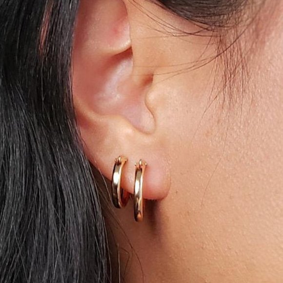 Dainty Gold Filled Medium Hoops - Picture 3 of 3